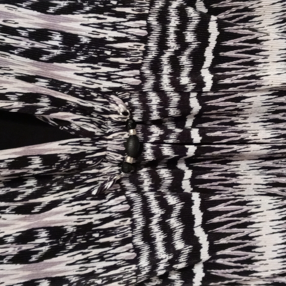 LAST CHANCE Short sleeve top - Picture 3 of 8